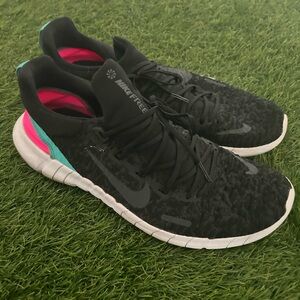 Nike Free Run 5.0 Next Nature Men's Size 10 Running Shoes CZ1884-001 Black White